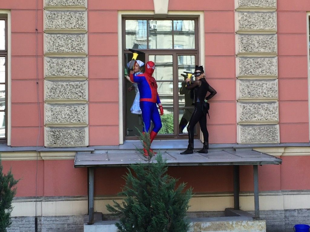 u041fu0435u0442u0435u0440u0431u0443u0440u0433u0441u043au0430u044f u043au043bu0438u043du0438u043du0433u043eu0432u0430u044f u043au043eu043cu043fu0430u043du0438u044f u0441u0434u0435u043bu0430u043bu0430 u043fu0440u0430u0437u0434u043du0438u043a u0434u043bu044f u0434u0435u0442u0435u0439 u0432 u0431u043eu043bu044cu043du0438u0446u0435 u0438u043cu0435u043du0438 u0420u0430u0443u0445u0444u0443u0441u0430