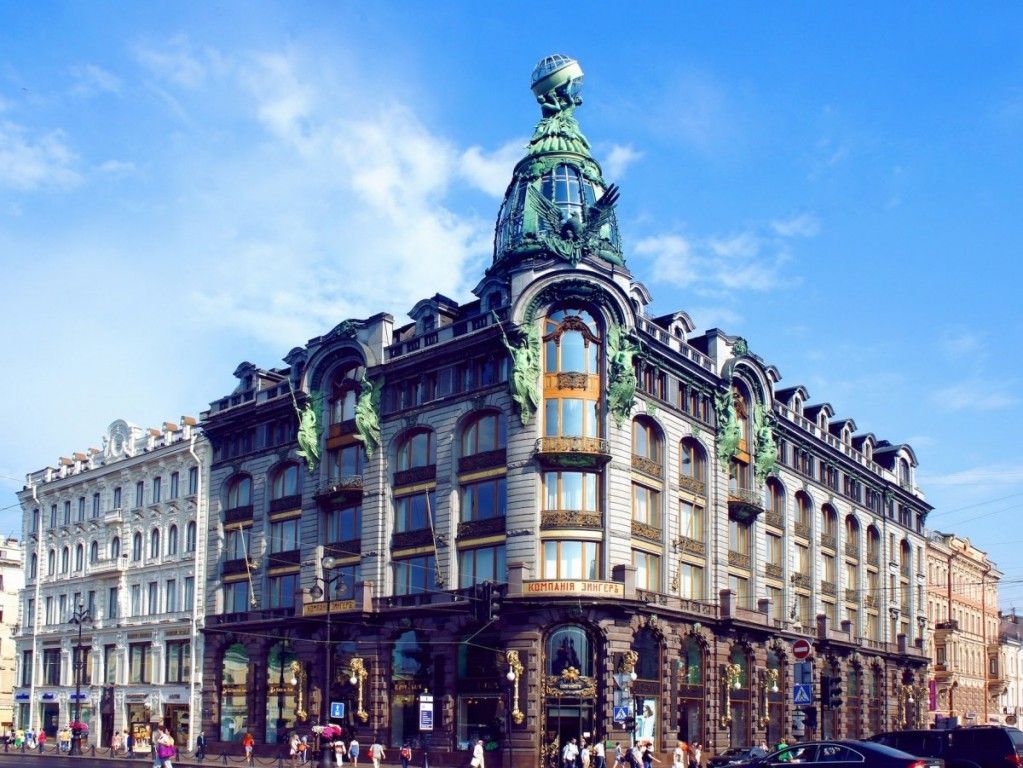 u0418u043du0442u0435u0440u0435u0441u043du044bu0439 u043cu0430u0440u0448u0440u0443u0442 u0432u043eu043au0440u0443u0433 u0441u0442u0430u043du0446u0438u0438 u043cu0435u0442u0440u043e u00abu0413u043eu0441u0442u0438u043du044bu0439 u0434u0432u043eu0440u00bb