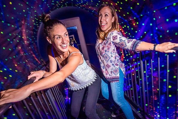 u0418u043du0442u0435u0440u0430u043au0442u0438u0432u043du044bu0439 u043cu0443u0437u0435u0439 u00abu0418u043bu043bu044eu0437u0438u0443u043cu00bb u2014 u0437u0434u0435u0441u044c u0432u0441u0435 u043du0435 u0442u0430u043a u043au0430u043a u043au0430u0436u0435u0442u0441u044f