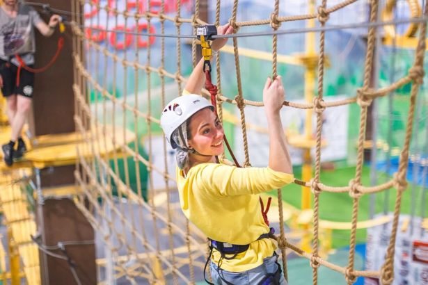 Где полазать по веревкам в Петербурге — 20 парков от детских трасс до полетов на 800 метров: высоты и цены для детей и взрослых