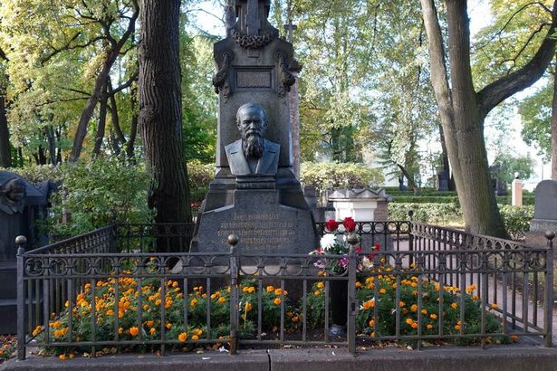 Надгробный монумент великого русского писателя, философа и публициста в Некрополе мастеров искусств планируют восстановить к ноябрю 2021 года.