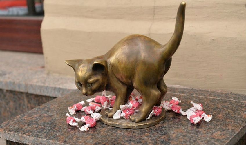 Скульптура кота Фунтика