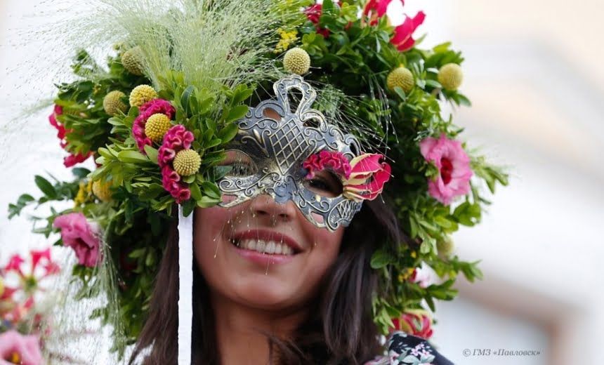 u0424u0435u0441u0442u0438u0432u0430u043bu044c u00abu0418u043cu043fu0435u0440u0430u0442u043eu0440u0441u043au0438u0439 u0431u0443u043au0435u0442u00bb