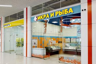 «Всё началось с мысли о том, что в нашем портовом городе, отсутствует предложение качественных и дешевых морепродуктов», — делится своими мыслями  Андрей – основатель сети магазинов «Икра и рыба». Чтобы уменьшить стоимость Андрей решил сфокусироваться на одном направлении продуктов и наладить рабочие отношения напрямую с рыбаками и производителями. 