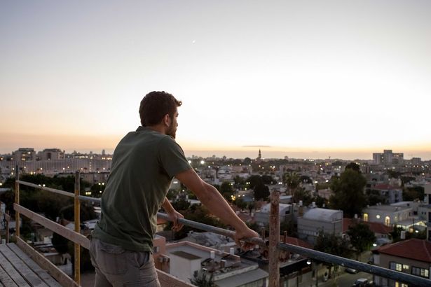 С 15 до 17 декабря петербуржцам покажут лучшие современные и художественные и документальные картины, которые были сняты за последнее время в Израиле. Все кинофильмы получили большую популярность на родине и стали победителями международных фестивалей — Каннский, Берлинский и Монреальский и других. Вход на мероприятие свободный.