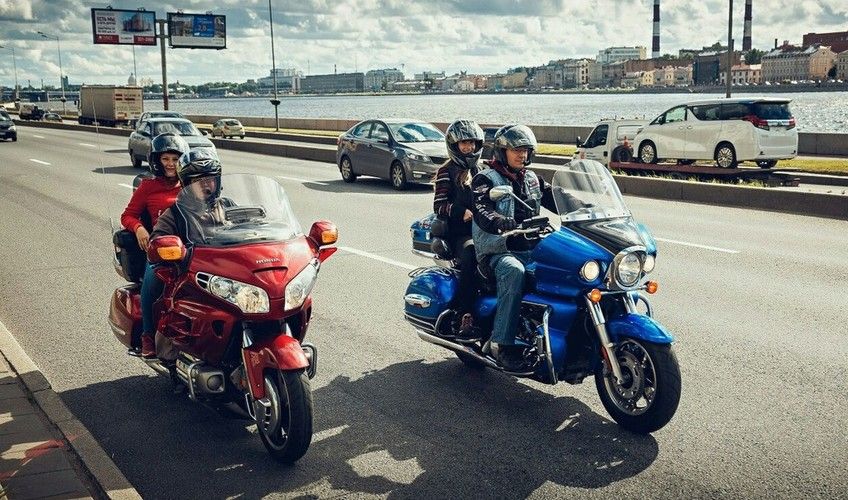 u042du043au0441u043au0443u0440u0441u0438u0438 u043du0430 u043cu043eu0442u043eu0446u0438u043au043bu0430u0445 u043fu043e u041fu0435u0442u0435u0440u0431u0443u0440u0433u0443