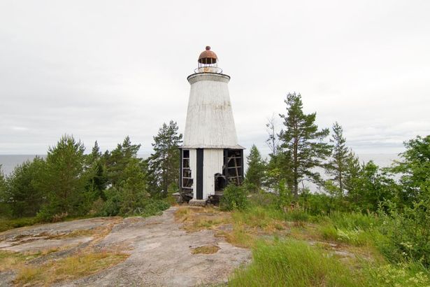 Во вторник в Санкт-Петербурге температура воздуха будет минус 5 градусов. В течение дня ветер подует со скоростью 5 метров в секунду. Синоптики прогнозируют снег.&nbsp;