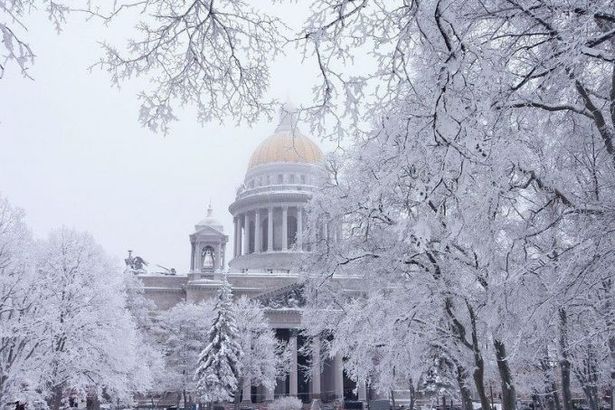 u0412 u041fu0435u0442u0435u0440u0431u0443u0440u0433u0435 u0433u0440u044fu0434u0443u0442 u0441u043du0435u0436u043du044bu0435 u0432u044bu0445u043eu0434u043du044bu0435 u0438 u043fu043eu0445u043eu043bu043eu0434u0430u043du0438u0435