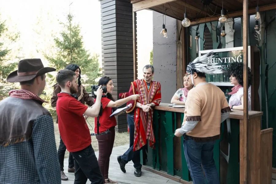 Команда участвует в кино-тимбилдинге