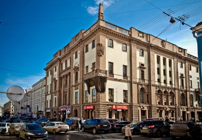 1280px-leningradskiy dom_radio_1