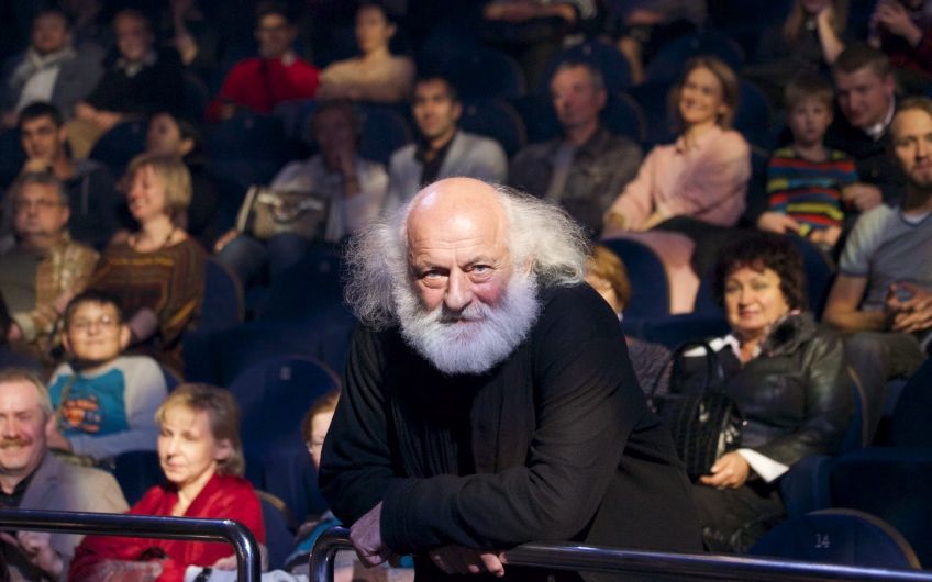 u0421u043bu0430u0432u0430 u041fu043eu043bu0443u043du0438u043d u0434u0430u0441u0442 u043du0430 u0411u0440u043eu0434u0432u0435u0435 u0441u0432u043eu0435 u043bu0435u0433u0435u043du0434u0430u0440u043du043eu0435 u00abu0421u043du0435u0436u043du043eu0435 u0448u043eu0443u00bb u2014 u0438u043du0442u0435u0440u0432u044cu044e