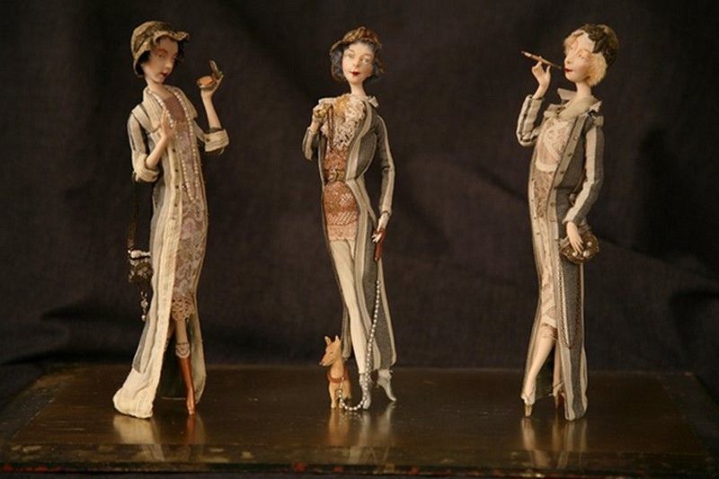 Питер Online нашел студии для тех, кто давно хочет поработать с деревом, металлом, глиной, тканью и стеклом. Совсем не обязательно иметь многолетний опыт и знания. Мастера с нуля обучат вас писать картины маслом, выдувать вазу, шить трендовую одежду, ковать из железа ножи, изготовлять ювелирные украшения и делать мебель из дерева.