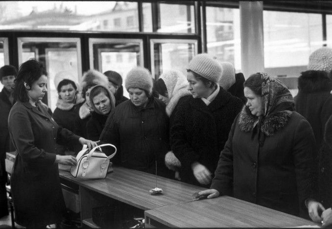 u00abu041du0435u0437u0430u0431u044bu0442u044bu0439 u041bu0435u043du0438u043du0433u0440u0430u0434u00bb u0432 u0434u043eu043au0443u043cu0435u043du0442u0430u0445 u0438 u0444u043eu0442u043eu0433u0440u0430u0444u0438u044fu0445