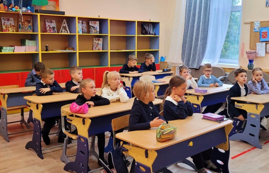 Интерьер лицея Аристос в Красногвардейском районе
