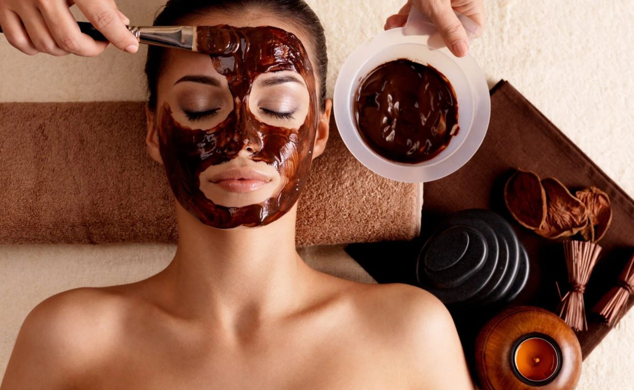 Массаж поющими чашами Шоколадный массаж Стоун-терапия Гавайский массаж Ломи-Ломи Нуи Тайский массаж травяными мешочками Массаж Гуаша Бамбуковый массаж Аюрведические массажи Фиш-пилинг рыбками Гарра Руфа Висцеральный массаж