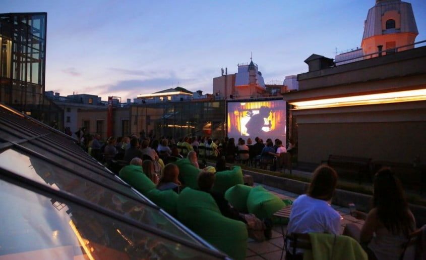 u041du0430 u043au0440u044bu0448u0435 u041du043eu0432u043eu0439 u0441u0446u0435u043du044b u0410u043bu0435u043au0441u0430u043du0434u0440u0438u043du043au0438 u043fu0440u043eu0439u0434u0443u0442 u00abu0431u0435u0441u0448u0443u043cu043du044bu0435u00bb u043au0438u043du043eu043fu043eu043au0430u0437u044b