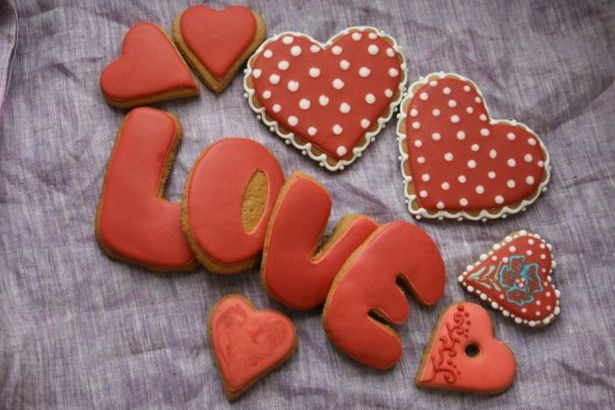 u041cu0430u0440u043au0435u0442 u0432u044bu0445u043eu0434u043du043eu0433u043e u0434u043du044f u0432 "u042du0442u0430u0436u0430u0445"