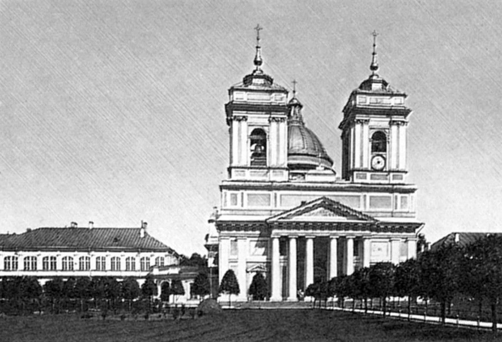 28 u0438u044eu043du044f 1722 u0433u043eu0434u0430 u0437u0430u043bu043eu0436u0435u043d u0422u0440u043eu0438u0446u043au0438u0439 u0441u043eu0431u043eu0440