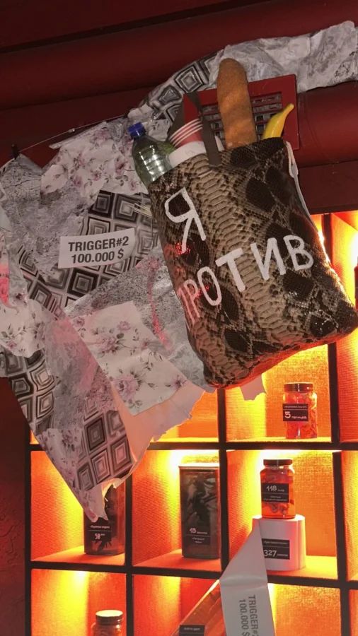 Яркие граффити, автомобиль Элвиса Пресли, гигантский макет Петербурга, столетний парфюм, специи и кофе со всего света, оригинальные вещицы для любовных утех — и это далеко не все интересности из этих необычных музеев. Большой список всех занимательных музеев и выставок Петербурга, которые понравятся как гостям, так и жителям города.