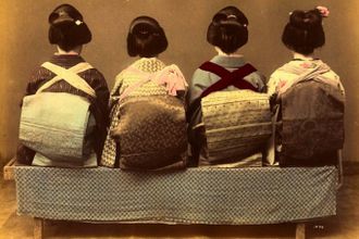 u00abu042fu043fu043eu043du0441u043au0438u0439 u0441u0443u0432u0435u043du0438u0440u00bb- u0444u043eu0442u043eu0432u044bu0441u0442u0430u0432u043au0430 u044du043fu043eu0445u0438 u041cu0435u0439u0434u0437u0438