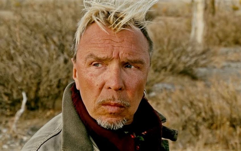 u0413u0430u0440u0438u043a u0421u0443u043au0430u0447u0435u0432 u043fu0440u0435u0434u0441u0442u0430u0432u0438u0442 u0432 u00abu0424u043eu0440u043cu0443u043bu0435 u041au0438u043du043eu00bb u0440u0435u0442u0440u043eu0441u043fu0435u043au0442u0438u0432u0443 u0441u0432u043eu0438u0445 u0440u0435u0436u0438u0441u0441u0435u0440u0441u043au0438u0445 u0440u0430u0431u043eu0442