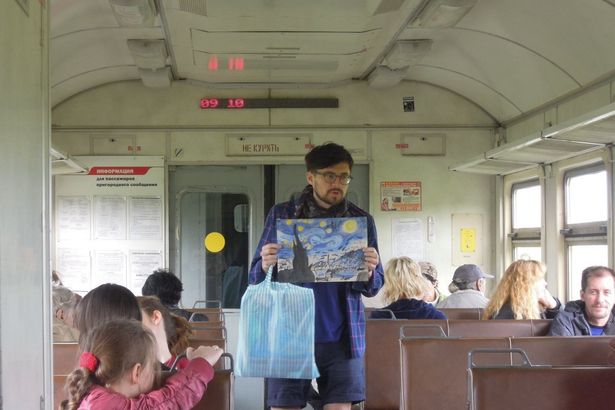 u0412 u044du043bu0435u043au0442u0440u0438u0447u043au0430u0445 u0438 u0442u0440u043eu043bu043bu0435u0439u0431u0443u0441u0430u0445 u043fu0435u0442u0435u0440u0431u0443u0440u0436u0446u0430u043c u043fu0440u043eu0447u0442u0443u0442 u043bu0435u043au0446u0438u0438 u043e u0438u0441u043au0443u0441u0441u0442u0432u0435