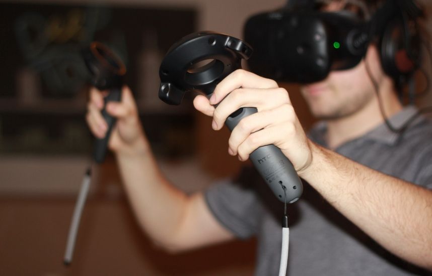 Palantir VR клуб в центре Санкт-Петербурга — многопользовательские VR-игры