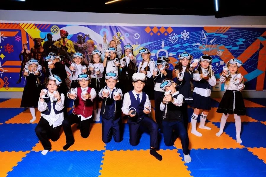 Лучшие клубы виртуальной реальности Санкт-Петербурга для празднования дня рождения. Игры, аренды залов, варианты для детей и взрослых — подборка актуальных мест для яркого события.