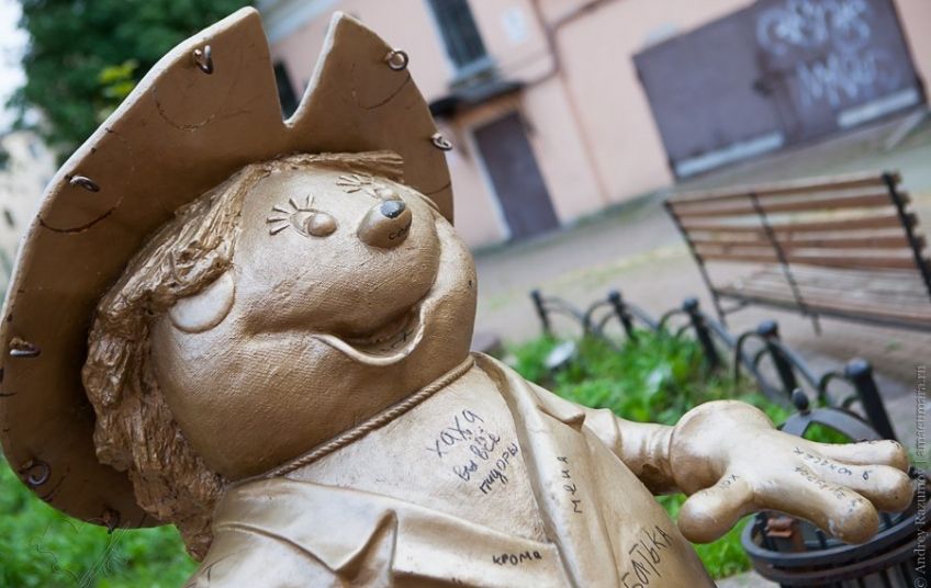 u041du0435u043eu0431u044bu0447u043du044bu0435 u043fu0430u043cu044fu0442u043du0438u043au0438 u043bu044eu0431u0438u043cu043eu0433u043e u041fu0435u0442u0435u0440u0431u0443u0440u0433u0430