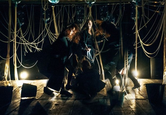 u0412 u041fu0435u0442u0435u0440u0431u0443u0440u0433u0435 u043eu0442u043au0440u043eu0435u0442u0441u044f u043du043eu0432u044bu0439 u0442u0435u0430u0442u0440