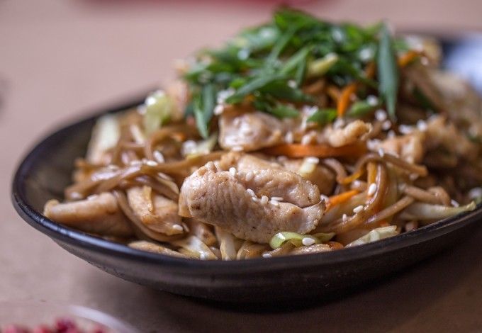 u0412 u041fu0435u0442u0435u0440u0431u0443u0440u0433u0435 u043eu0442u043au0440u044bu043bu0441u044f u043fu0435u0440u0432u044bu0439 u0437u0434u043eu0440u043eu0432u044bu0439 u0444u0430u0441u0442-u0444u0443u0434 u0432u044cu0435u0442u043du0430u043cu0441u043au043eu0439 u043au0443u0445u043du0438