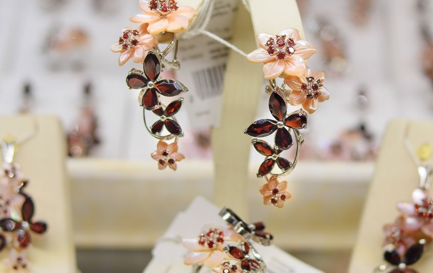 Еще две крыши Санкт-Петербурга готовят к открытию для проведения экскурсий. Авторы проекта планируют расширить географию, и в ближайшее время станет доступна крыша по улице Зодчего Росси, а затем крыша на пересечении Невского и Владимирского проспектов.