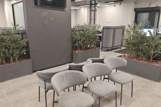9 декабря АТБ открыл первое отделение в Петербурге — на Большом проспекте В.О., с бесконтактными банкоматами и онлайн-очередью.