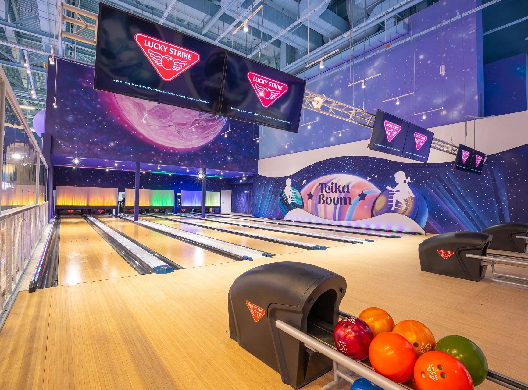 TeikaBoom — космический активити-парк в ТРК Голливуд, Санкт-Петербург