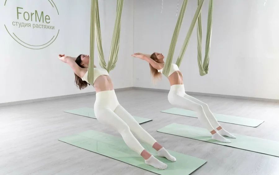 Аэро растяжка в светлом зале ForMe St