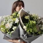 Букет цветов — это не просто собрание прекрасных цветов, это искусство, символика и возможность подарить радость. Независимо от повода, цветы всегда были надежными посредниками эмоций, и доставка цветов по Краснодару делает этот процесс еще более удобным и волшебным.