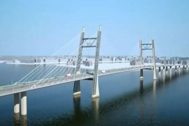 Недавно губернатор Полтавченко осмотрел уже построенный центральный участок Западного скоростного диаметра. Его расстояние – 13 километров. От улицы Савушкина до Канонерского острова жители и гости города смогут проехать всего за 20 минут. С одного конца города в другой. Это один из тех проектов, которые очень нужны для нашего мегаполиса.