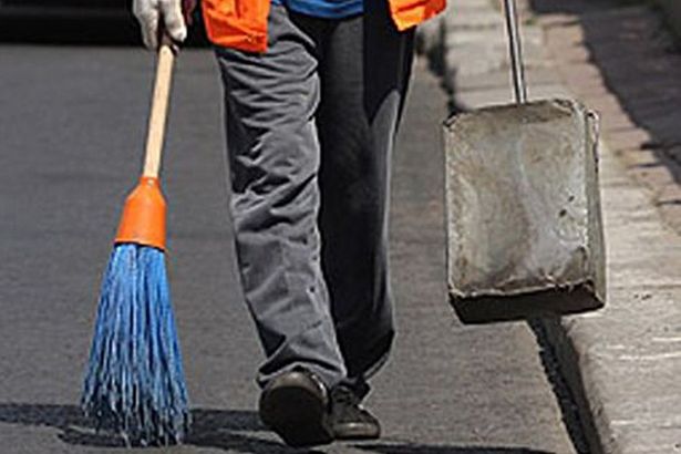 u0427u0435u0442u0432u0435u0440u0442u044c u0443u043bu0438u0446 u041fu0435u0442u0435u0440u0431u0443u0440u0433u0430 u043eu0447u0438u0449u0435u043du043e u043fu043eu0441u043bu0435 u0437u0438u043cu044b