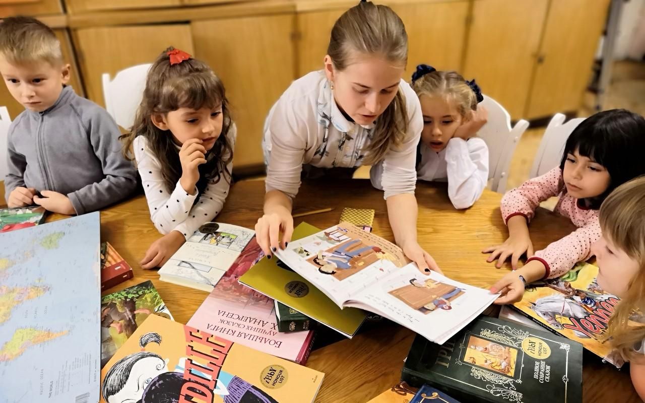 25 января родители будущих первоклассников и пятиклассников, а также желающие по каким-либо причинам перевести своего ребенка в другую школу смогут посетить частную школу&nbsp;«Счастливое поколение». Начало мероприятия в 18:00. Программа рассчитана как на родителей, так и на детей, поэтому приходить можно с ребенком, чтобы он тоже смог ознакомиться с будущим местом обучения.