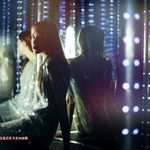 Ощутить бесконечность пространства и света, затеряться среди множества отражений можно в зеркальном лабиринте в самом сердце Петербурга. Запутанные зеркальные коридоры, неожиданные повороты и тупики, где есть лишь один выход. Сможете ли вы найти его? 