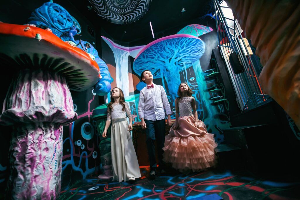 В Санкт-Петербурге представлено множество захватывающих приключенческих детских квестов, которые подарят детям незабываемые приключения. Детские квесты в СПб предлагают тематические комнаты, интерактивные задания и сложные головоломки. Независимо от возраста вашего ребенка, вы найдете здесь идеальный способ весело провести время и погрузиться в атмосферу приключений.