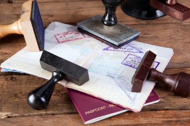 u041fu0440u0438 u0432u044au0435u0437u0434u0435 u0432 u0415u0421 u043fu0435u0440u0435u0441u0442u0430u043du0443u0442 u0441u0442u0430u0432u0438u0442u044c u0448u0442u0430u043cu043fu044b u0432 u043fu0430u0441u043fu043eu0440u0442