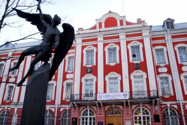 u0421u041fu0431u0413u0423 u0432u043eu0448u0435u043b u0432 u0442u0440u043eu0439u043au0443 u043bu0438u0434u0435u0440u043eu0432 u043cu0435u0436u0434u0443u043du0430u0440u043eu0434u043du043eu0433u043e u0440u0435u0439u0442u0438u043du0433u0430 u0432u0443u0437u043eu0432