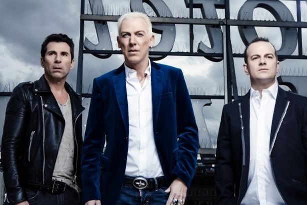 Scooter u0432u044bu0441u0442u0443u043fu0438u0442 u043fu0435u0440u0435u0434 u043fu0435u0442u0435u0440u0431u0443u0440u0433u0441u043au0438u043cu0438 u0444u0430u043du0430u0442u0430u043cu0438 27 u043cu0430u0440u0442u0430 u0432 u043au043bu0443u0431u0435 u04102