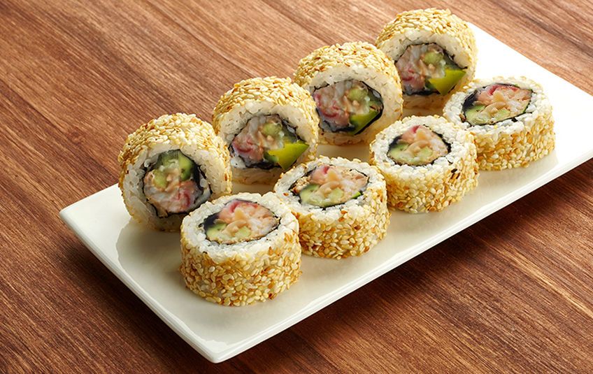 Доставка роллов и пиццы от сервиса 2 берега в Петербурге