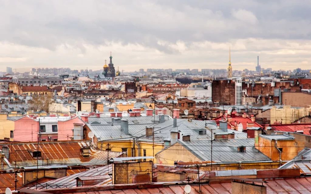 Посмотреть на звезды, прогуляться по красивому парку или загадать желание у волшебного памятника – подборка мест для влюбленных. Куда отправиться в Санкт-Петербурге в места полные романтики с любимой девушкой/парнем.