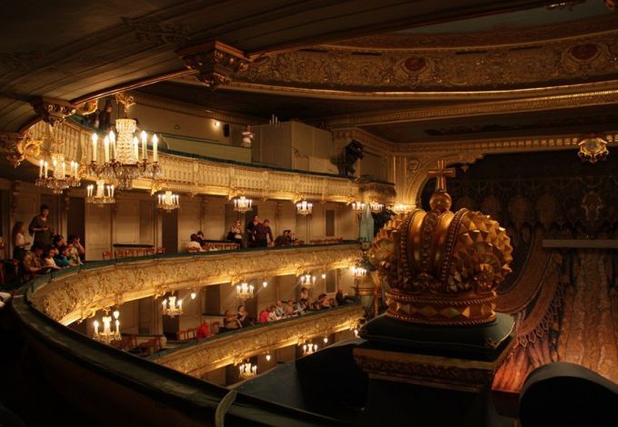 u0410u0444u0438u0448u0430 u0431u0435u0441u043fu043bu0430u0442u043du044bu0445 u043au043eu043du0446u0435u0440u0442u043eu0432 u0432 u041cu0430u0440u0438u0438u043du0441u043au043eu043c u0442u0435u0430u0442u0440u0435 u043du0430 2016 u0433u043eu0434