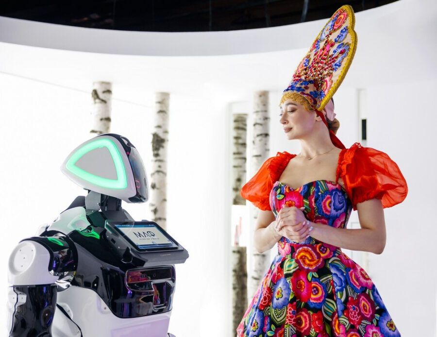 Парки аттракционов, интерактивные музеи, игровые центры, детские театры, кафе с анимацией, батутные парки и контактные зоопарки – куда сходить с ребенком в Петербурге? В подборке 114 мест для семейного отдыха.