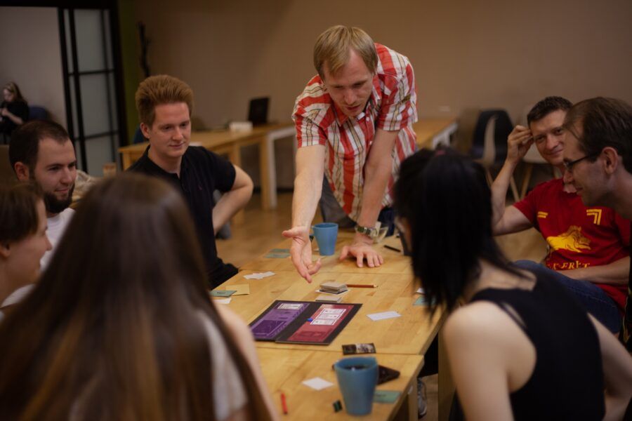 Ищете, куда сходить с друзьями в Петербурге? Лучшие идеи для встреч с друзьями: от активного отдыха до уютных мест в Санкт-Петербурге.