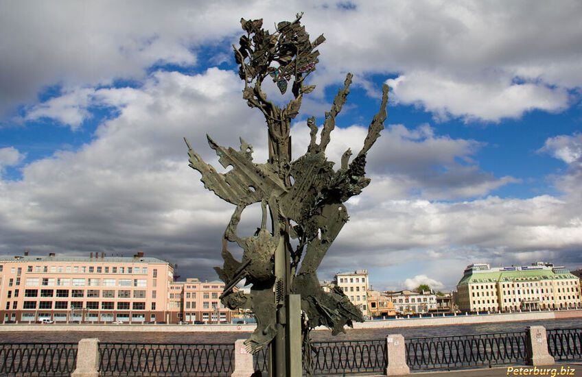 statue25b_00f02.jpg